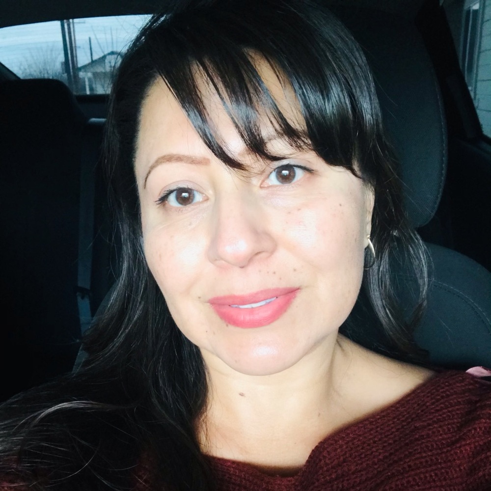 Meet your Posher, Reyna